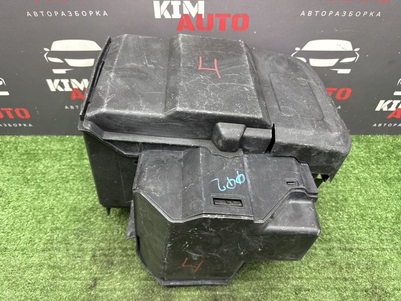 Короб аккумулятора Ford Focus 2