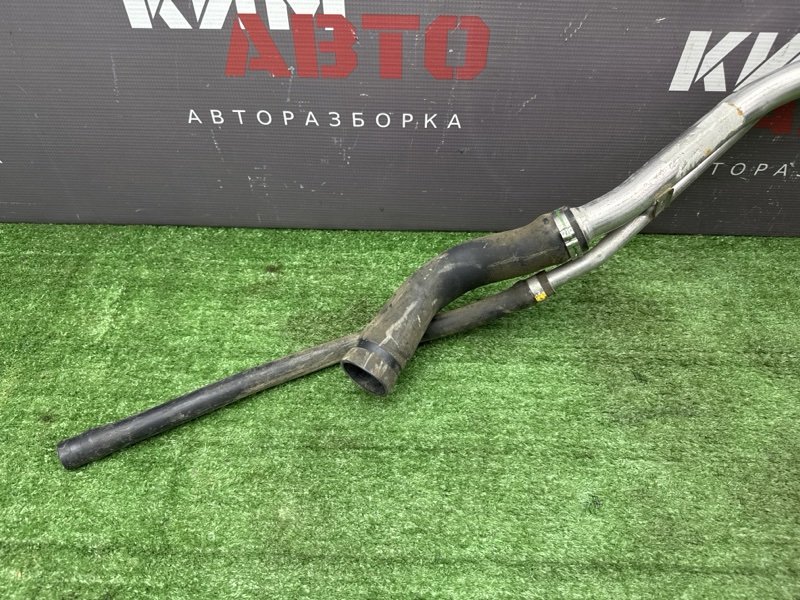Горловина топливного бака Ford Focus 2