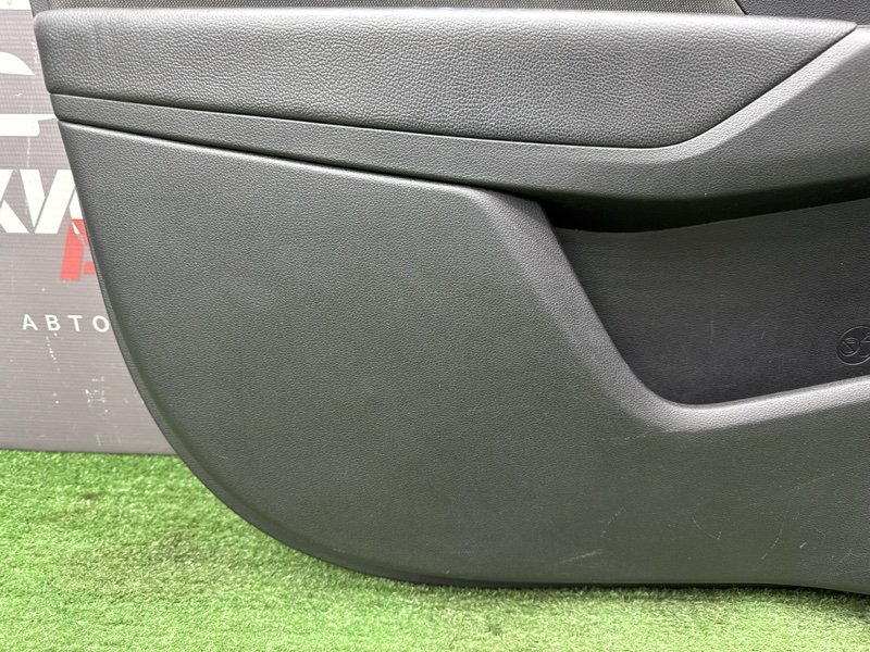 Обшивка двери Hyundai Solaris 2 2018 HCR