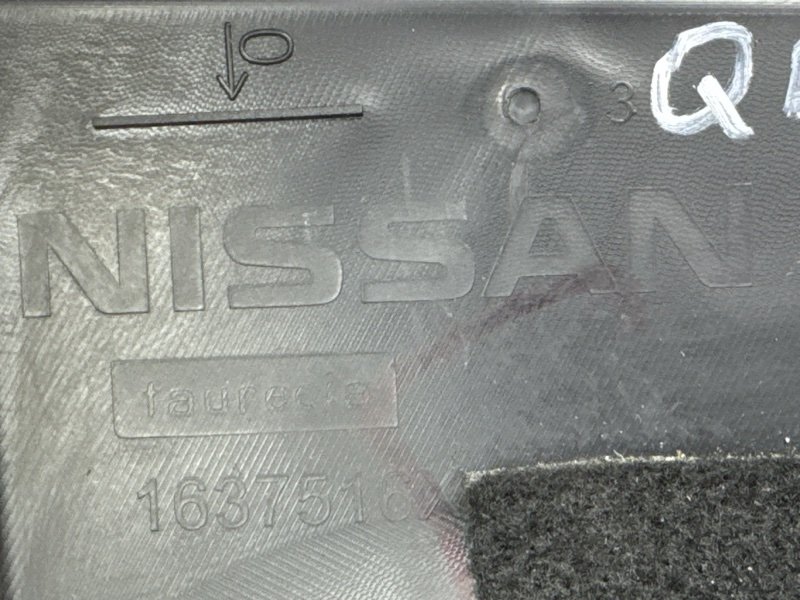Накладка стойки кузова Nissan QASHQAI 2016 J11