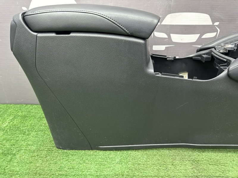 Центральная консоль с подлокотником и воздуховодами Nissan QASHQAI 2016 J11