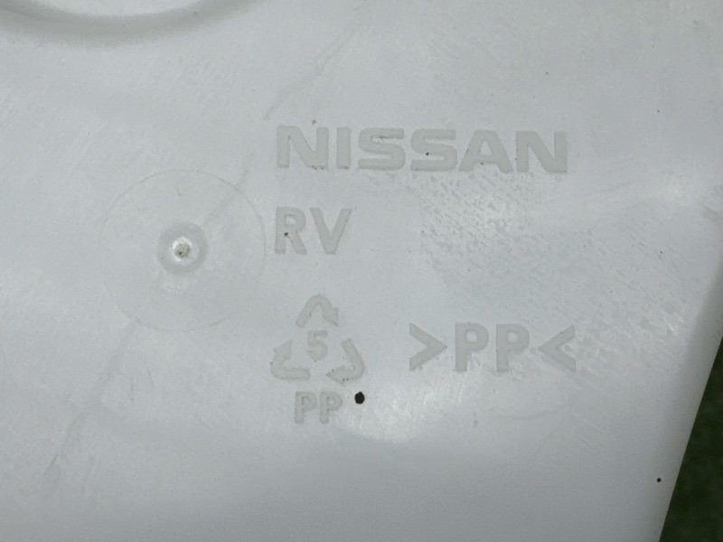 Бачок стеклоомывателя Nissan QASHQAI 2016 J11