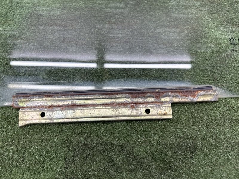 Стекло двери LIFAN X60