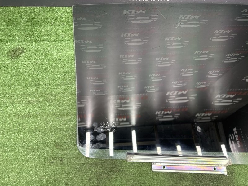 Стекло двери LIFAN X60