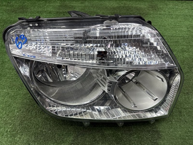 Фара Renault Duster