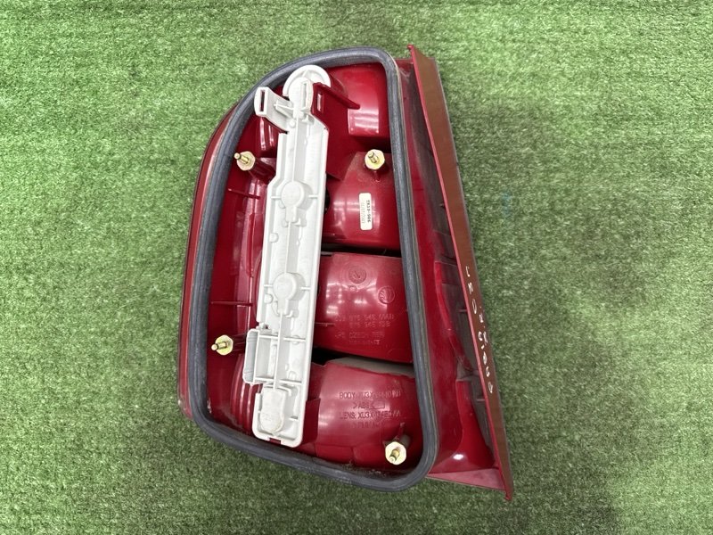 Фонарь Skoda Fabia 1
