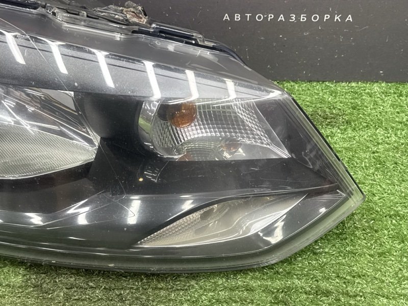 Фара Volkswagen Polo 5