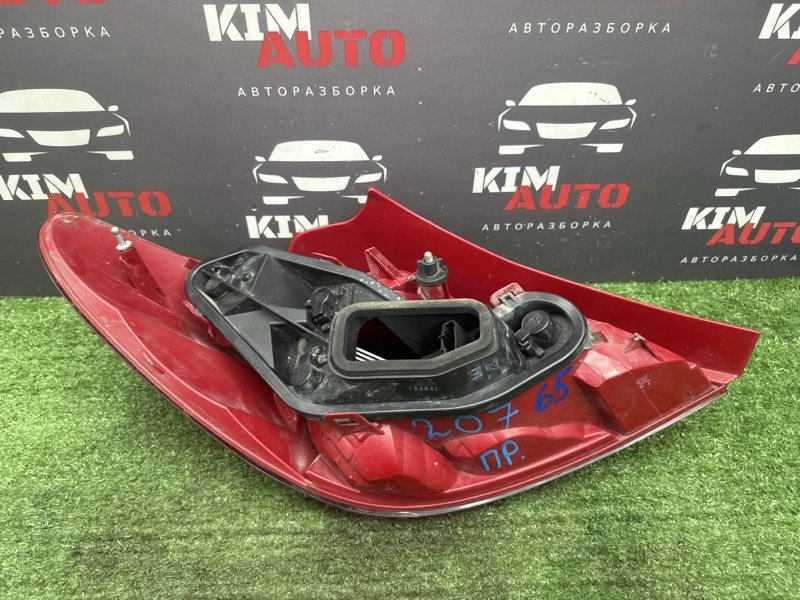 Фонарь в крыло Peugeot 207