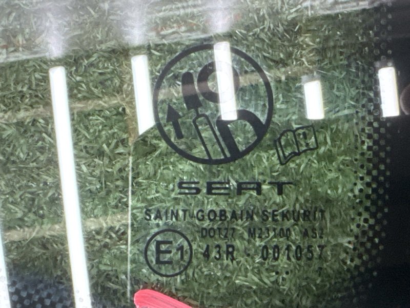 Стекло глухое заднее SEAT ALTEA