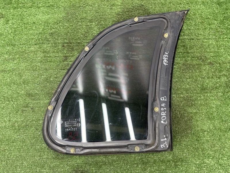 Стекло глухое заднее Opel Corsa