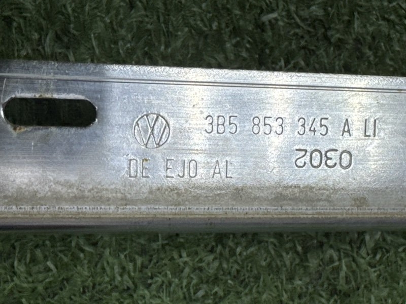 Стекло глухое заднее Volkswagen Passat B5
