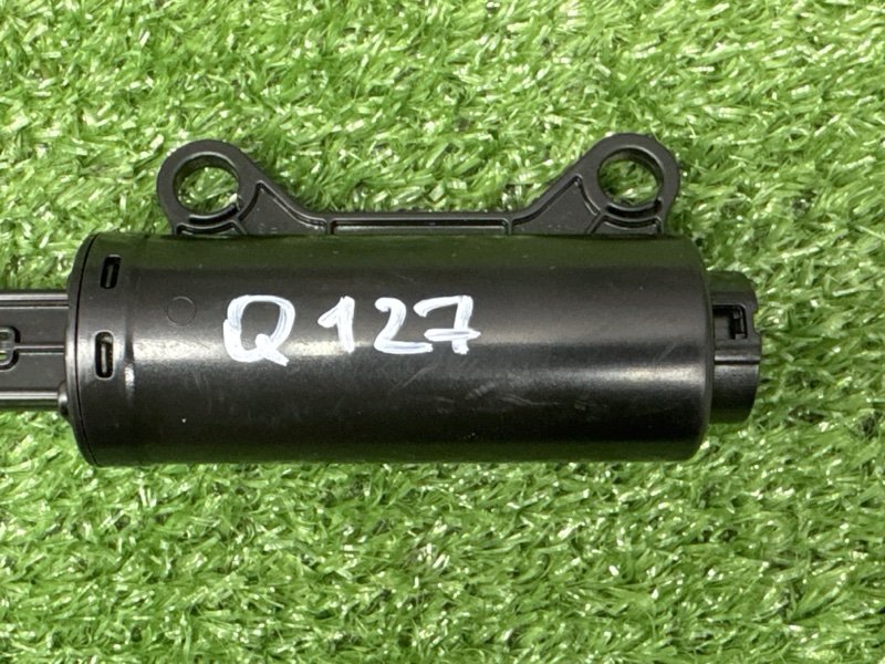 Демпфер бардачка Nissan QASHQAI 2016 J11