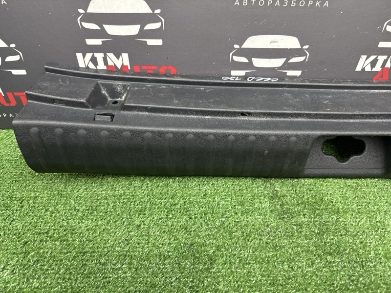 Накладка замка багажника Kia Ceed 3 2021 SW