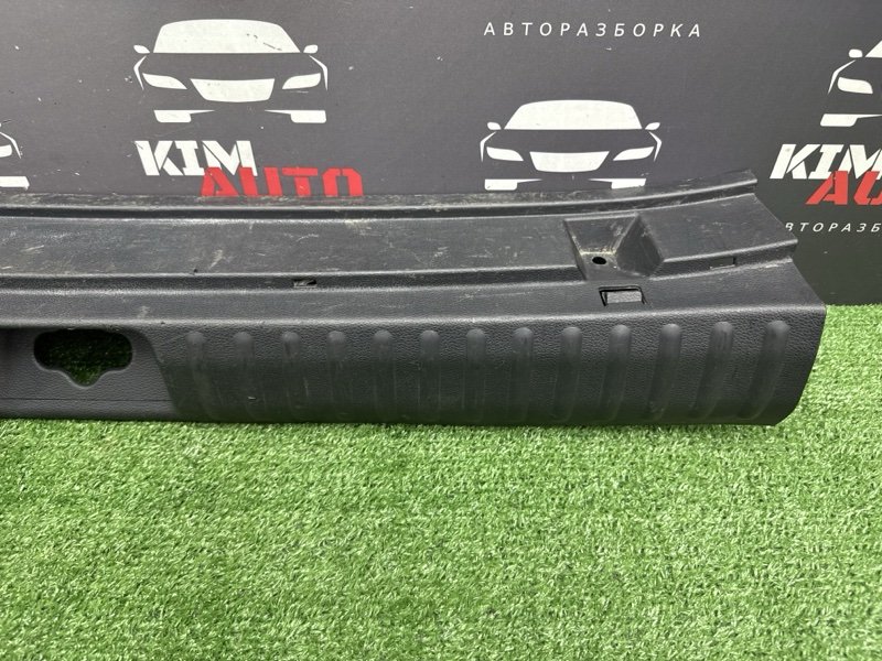 Накладка замка багажника Kia Ceed 3 2021 SW