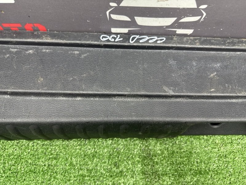 Накладка замка багажника Kia Ceed 3 2021 SW
