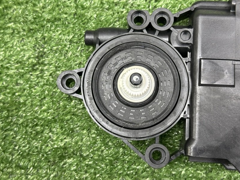 Мотор стеклоподъемника Kia Ceed 3 2021 SW