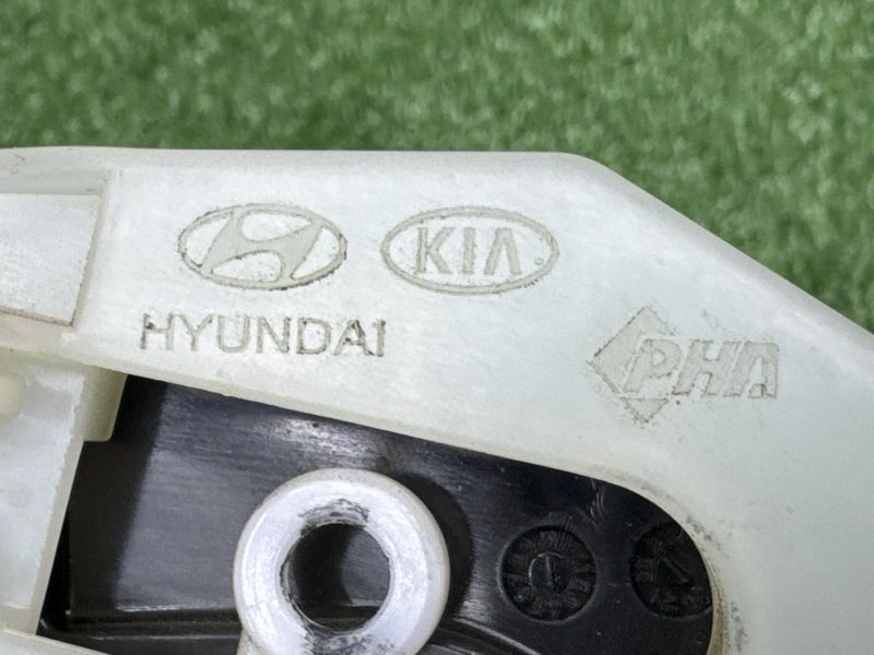 Активатор лючка бензобака Kia Ceed 3 2021 SW