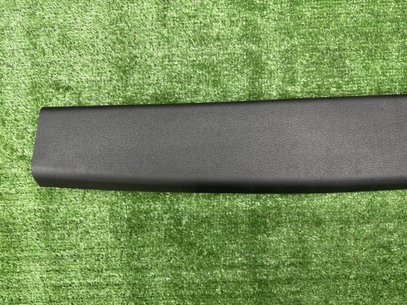 Обшивка крышки багажника верхняя Kia Ceed 3 2021 SW