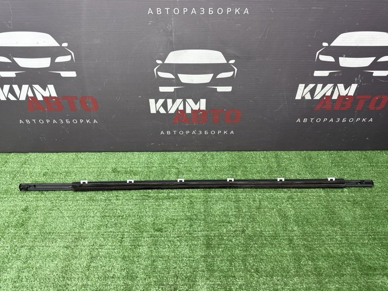 Уплотнитель стекла наружный (Бархотка) Hyundai Solaris 2 2017 HCR