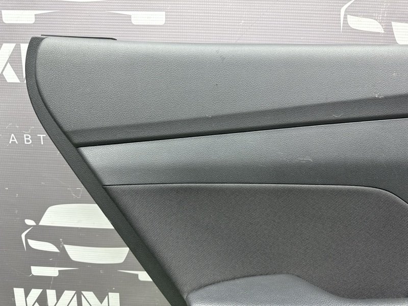 Обшивка двери Hyundai Solaris 2 2017 HCR