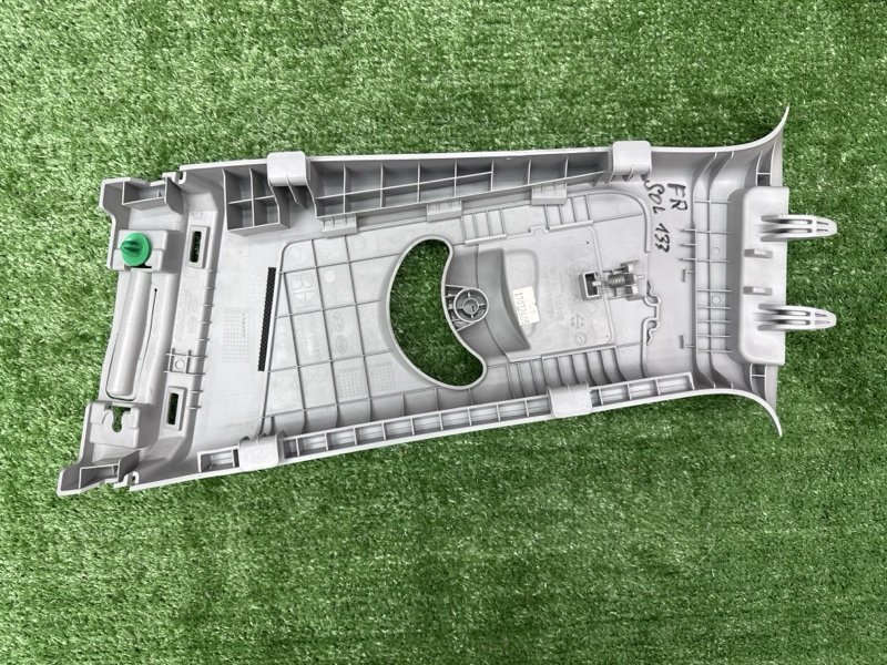 Накладка центральной стойки верхняя Hyundai Solaris 2 2017 HCR
