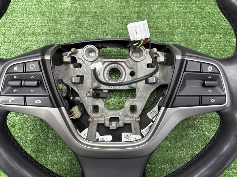 Рулевое колесо с подогревом и кнопками Hyundai Solaris 2 2017 HCR