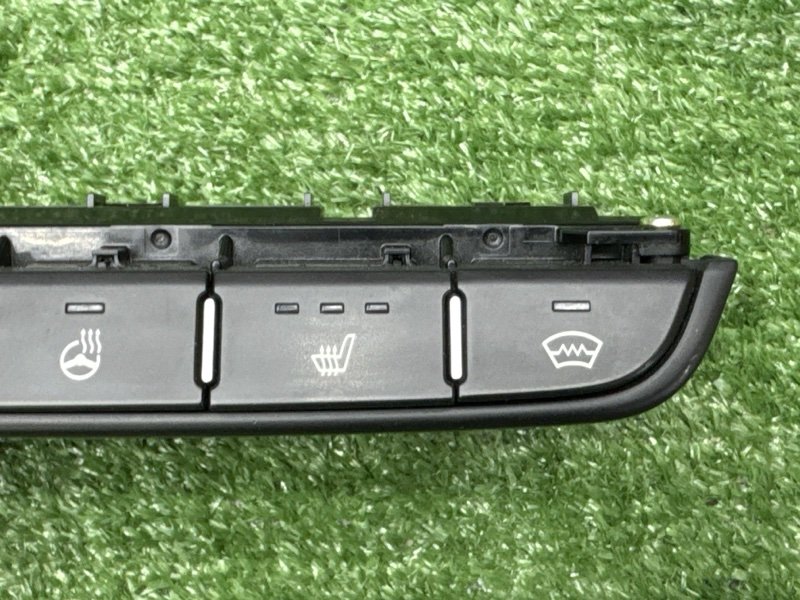 Блок кнопок Kia Ceed 3 2021 SW