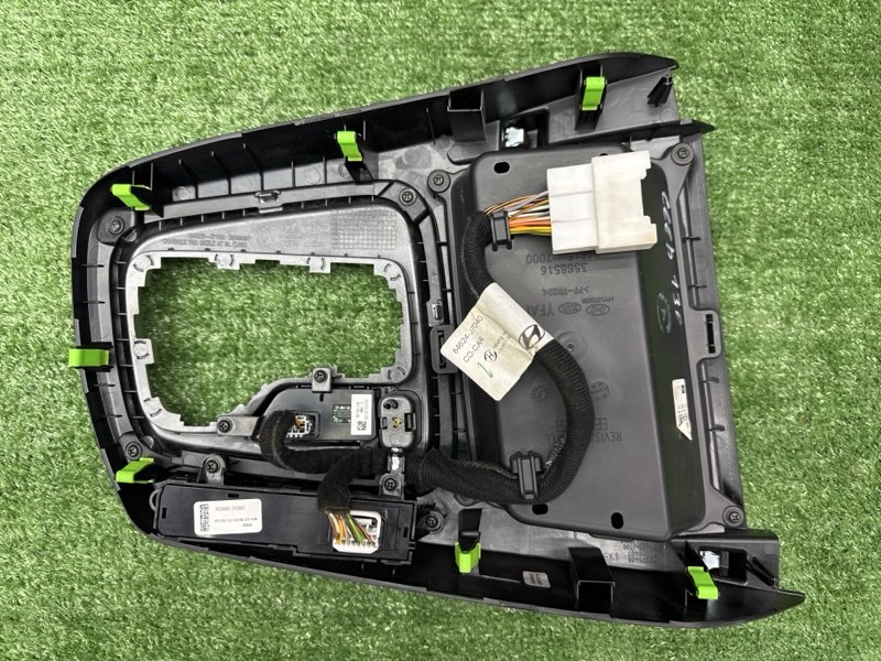 Накладка кулисы АКПП Kia Ceed 3 2021 SW