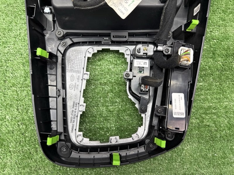 Накладка кулисы АКПП Kia Ceed 3 2021 SW