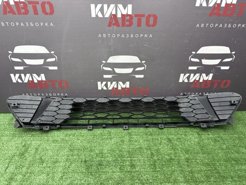 Решетка бампера нижняя Kia Ceed 3 2021 SW