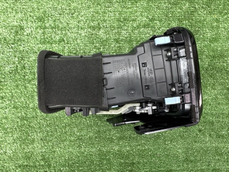 Дефлектор отопителя Kia Ceed 3 2021 SW