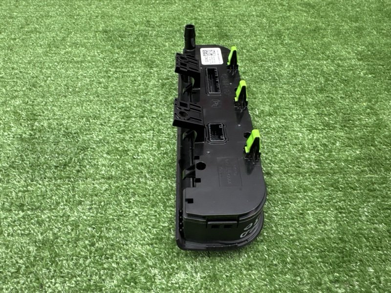 Блок управления климат-контролем Kia Ceed 3 2021 SW