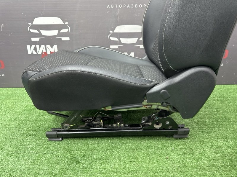 Сиденье переднее Kia Ceed 3 2021 SW