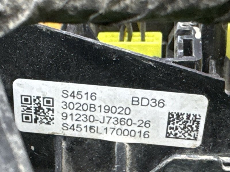 Проводка моторного отсека с повреждениями Kia Ceed 3 2021 SW