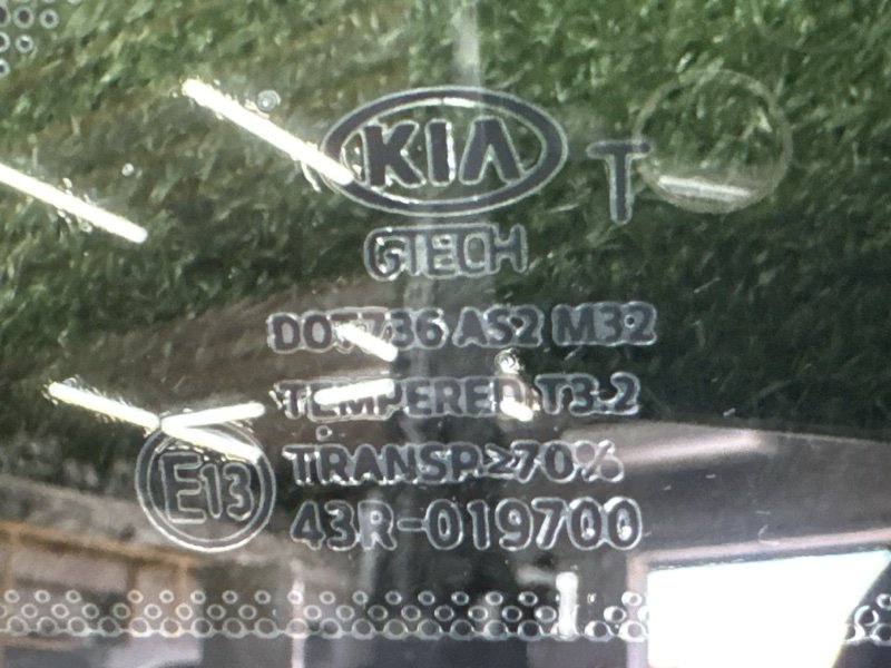 Стекло кузовное Kia Ceed 3 2021 SW