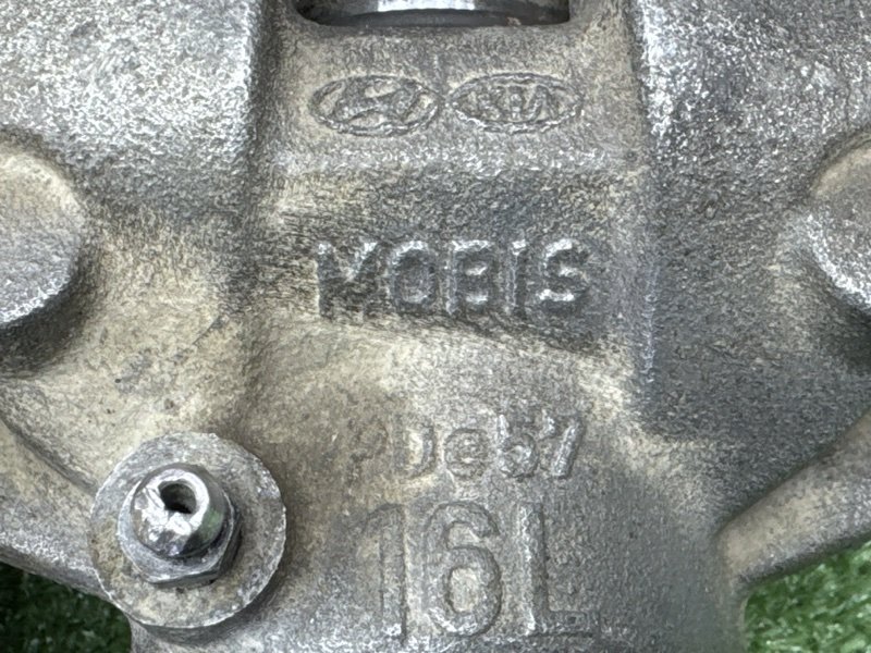 Суппорт тормозной Kia Ceed 3 2021 SW