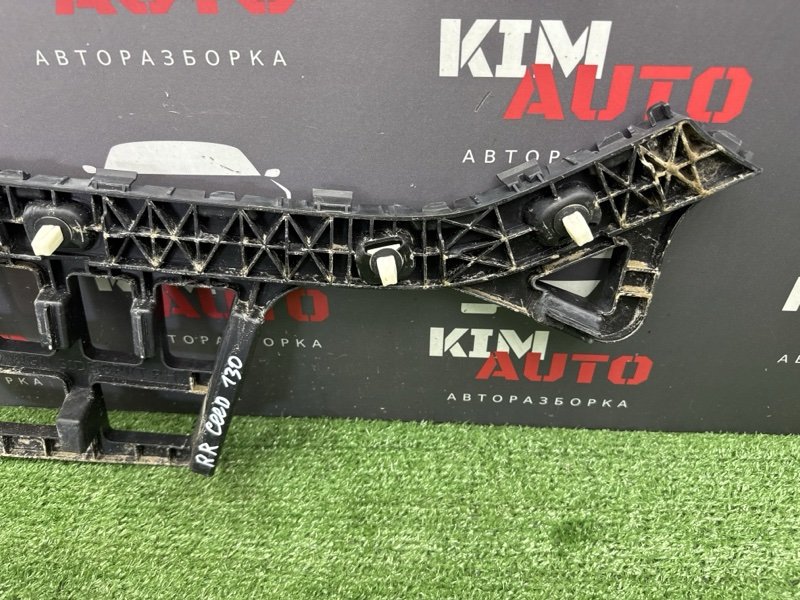 Кронштейн бампера Kia Ceed 3 2021 SW