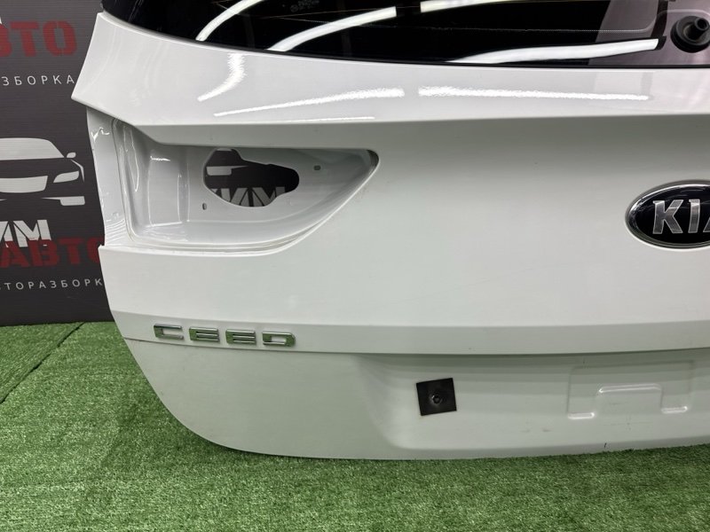 Крышка багажника Kia Ceed 3 2021 SW