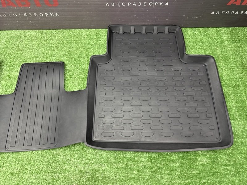 Коврики салонные Geely Monjaro