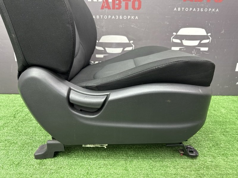 Сиденья передние комплект Hyundai Creta 2019 GS