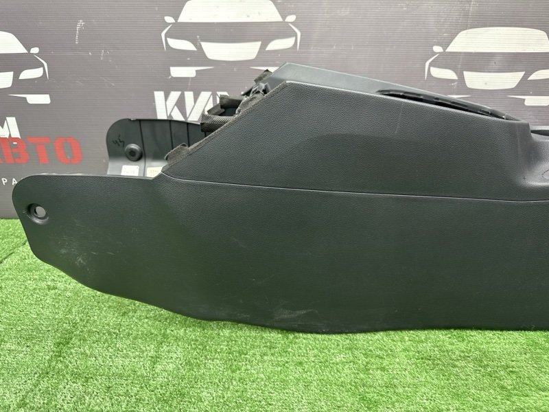 Центральная Консоль с подлокотником Hyundai Creta 2021 GS