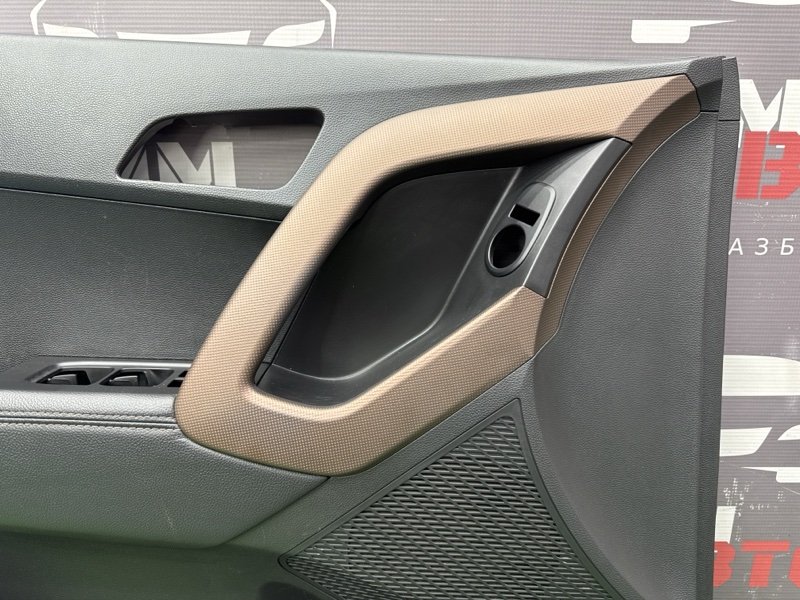 Обшивка двери Hyundai Creta 2021 GS