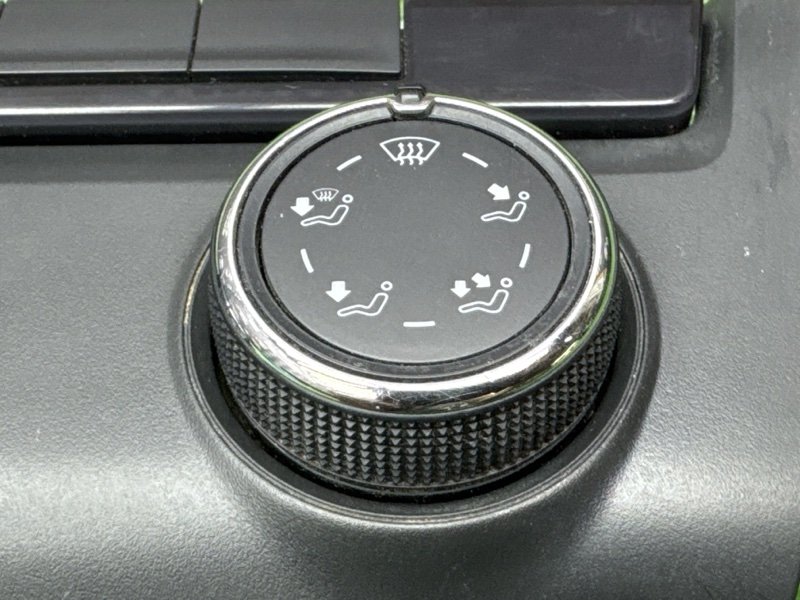 Блок управления отопителем и кондиционером Skoda Octavia 2013 A7