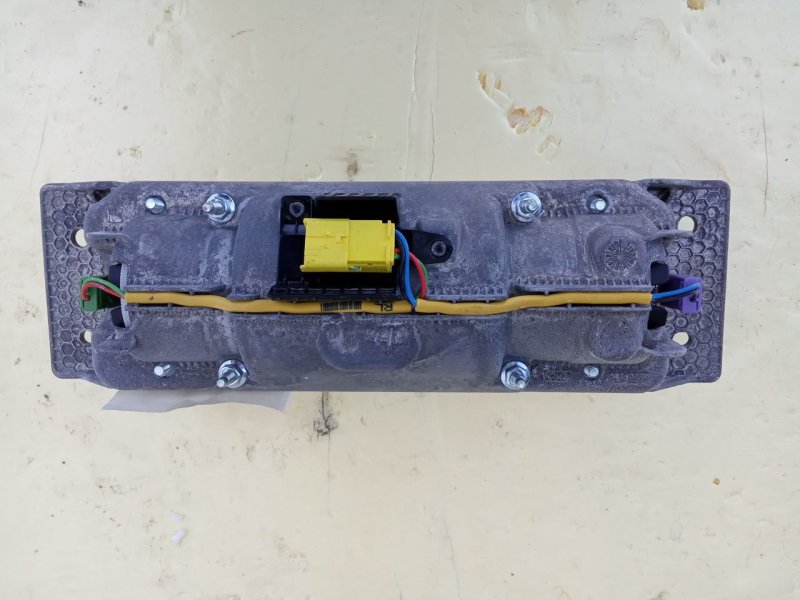 Airbag пассажира Audi A4 B7