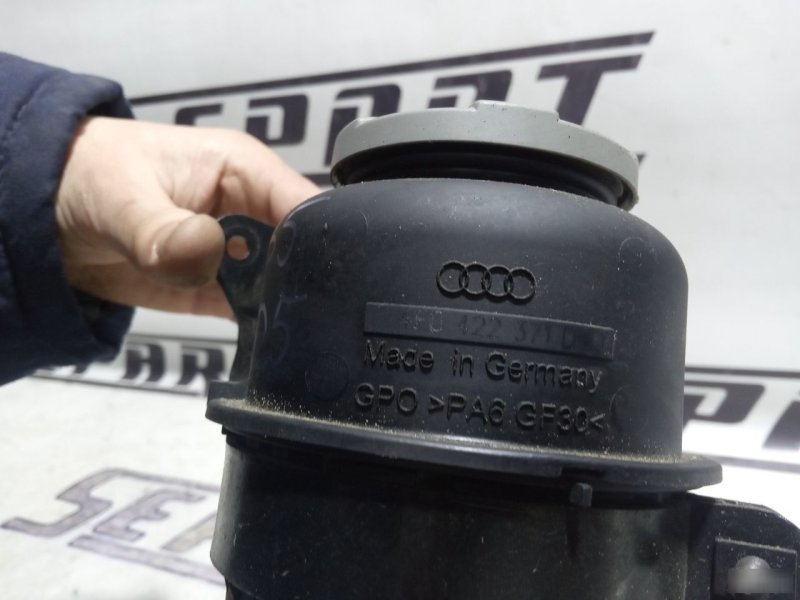 Бачок гур Audi Q5 2008—2012 8R