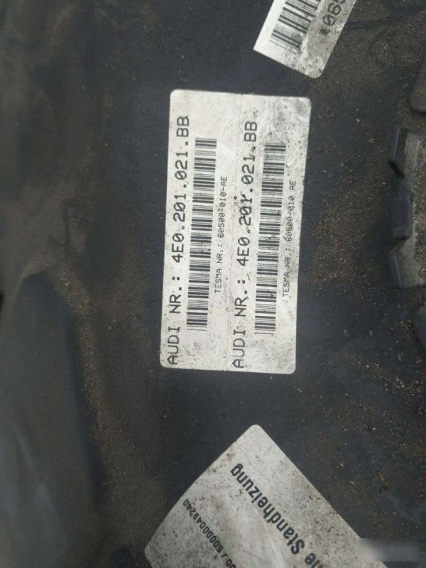 Бензобак Audi A8 D3