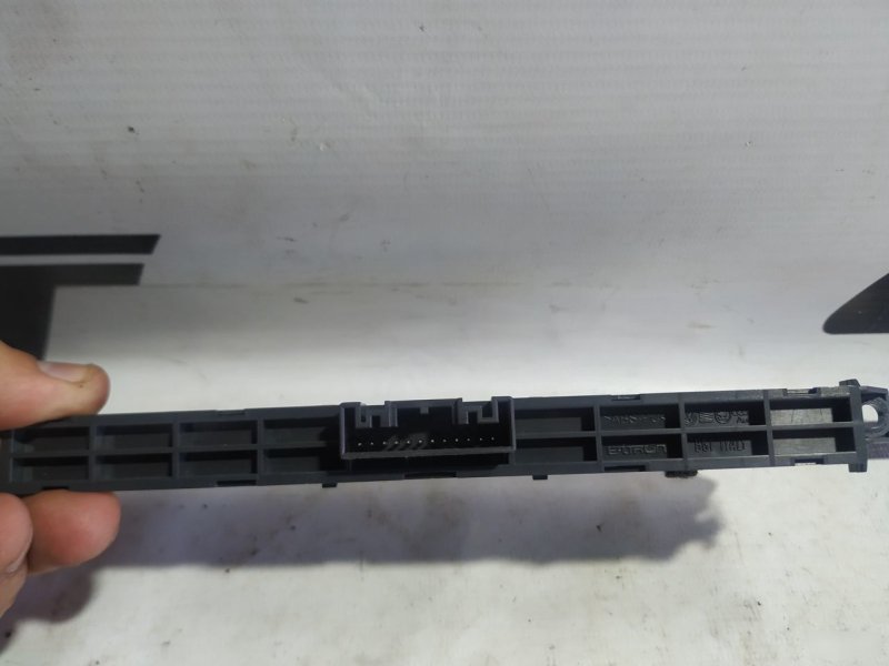 Блок аварийной кнопки Volkswagen Passat B8