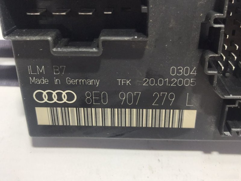 Блок бортовой сети Audi A4 B7
