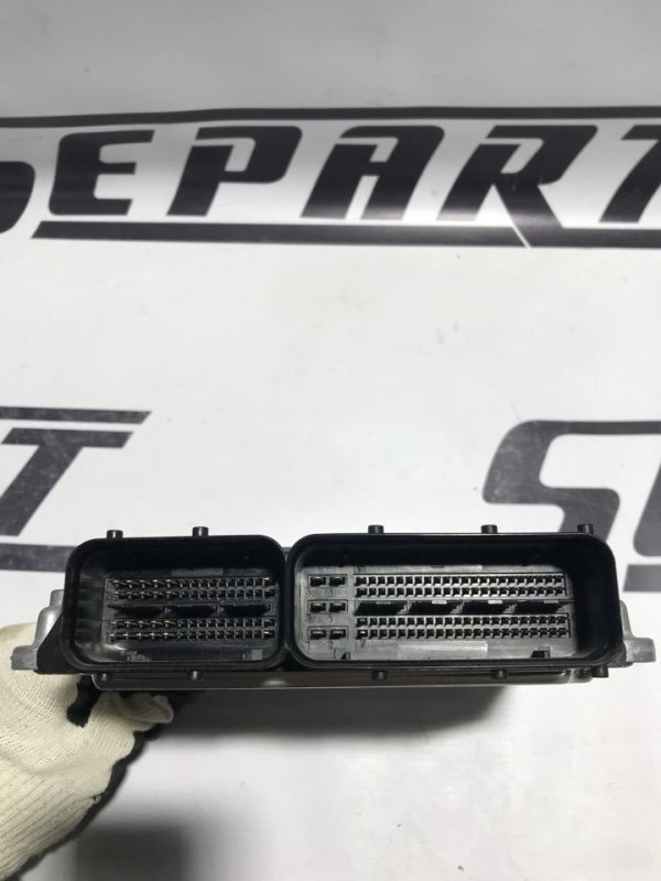 Блок управления двигателем Audi A4 B7