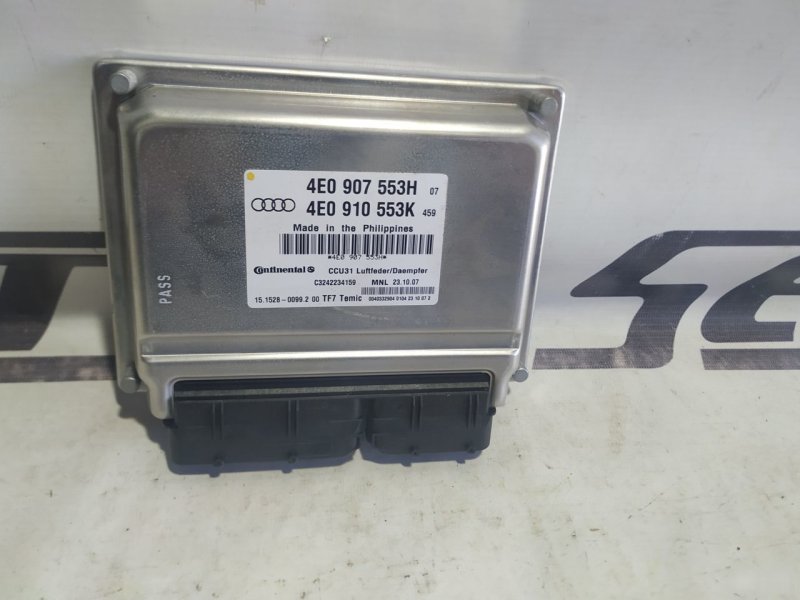 Блок управления пневмоподвеской Audi A8 2008 D3
